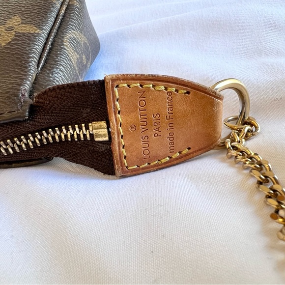 Authentic Louis Vuitton Monogram Mini Pochette - Picture 8 of 9